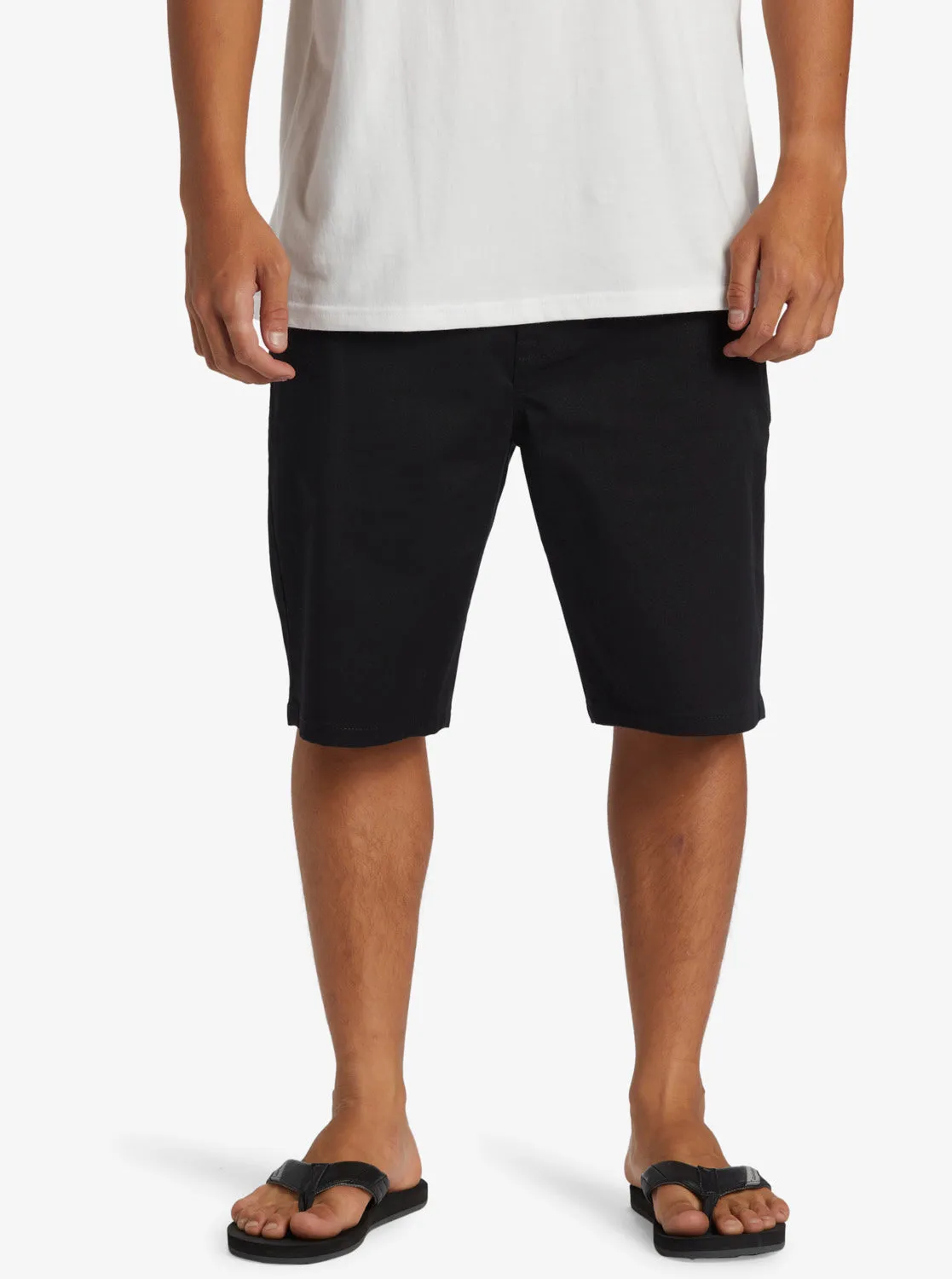 Crest Chino 21" Shorts - Black