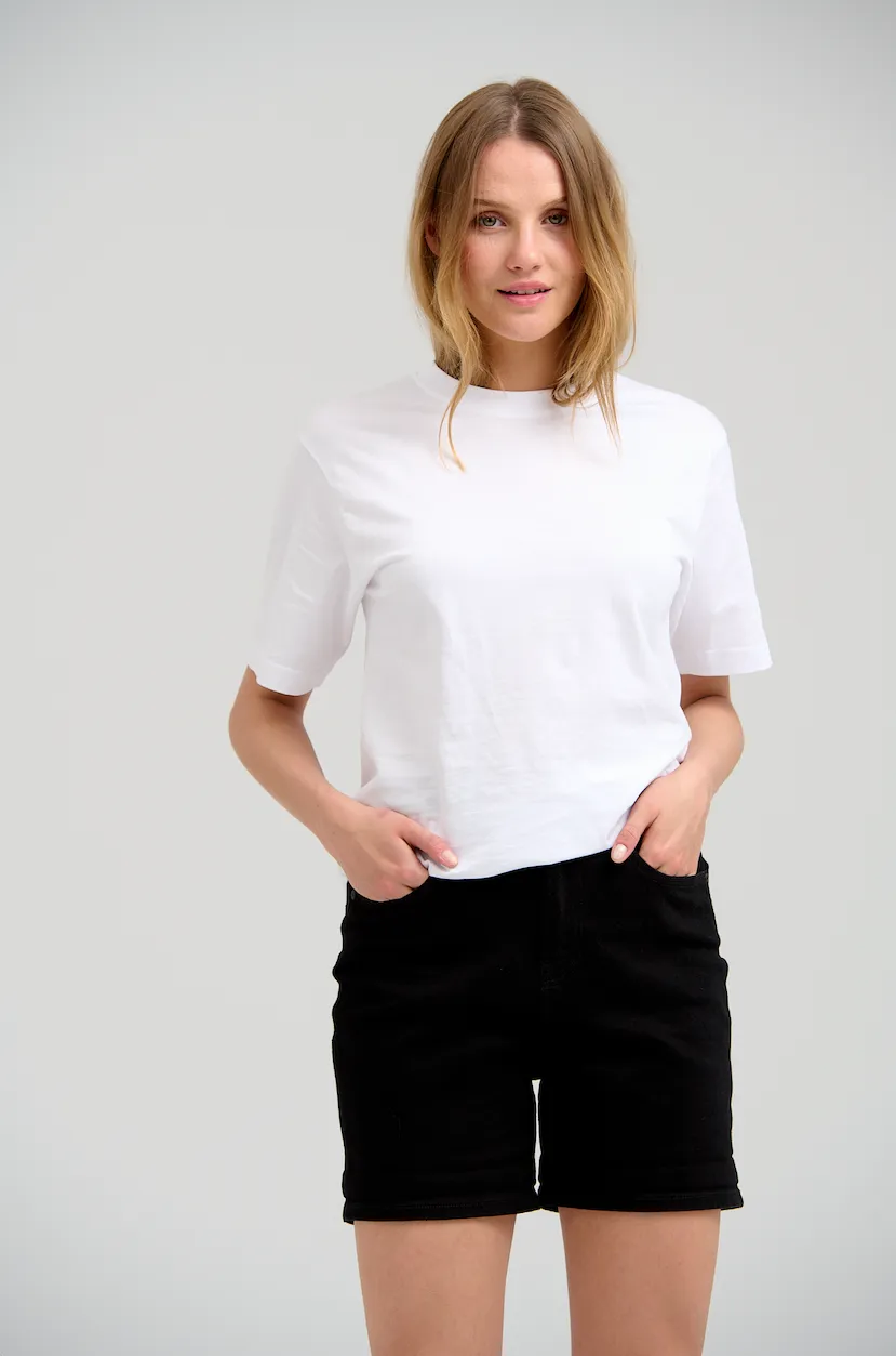 Denim Shorts   T-shirt - Pakketilbud