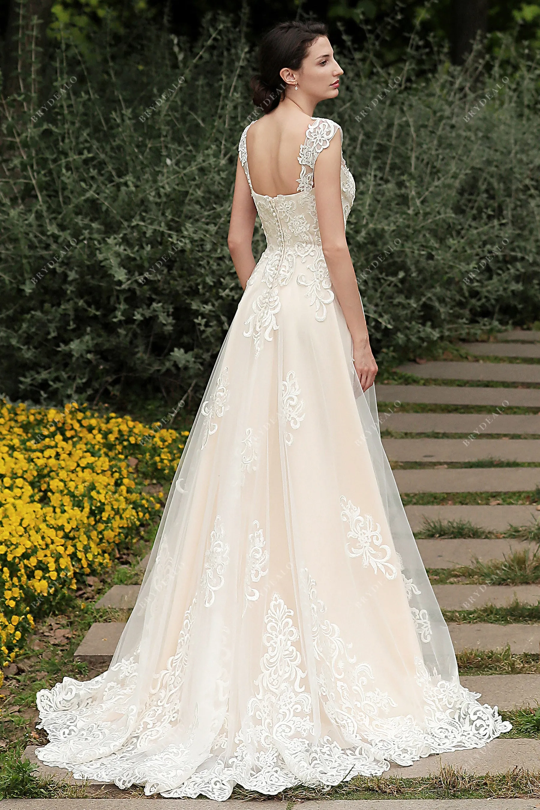 Elegant Lace Strap Sweetheart Neck Garden A-line Wedding Dress