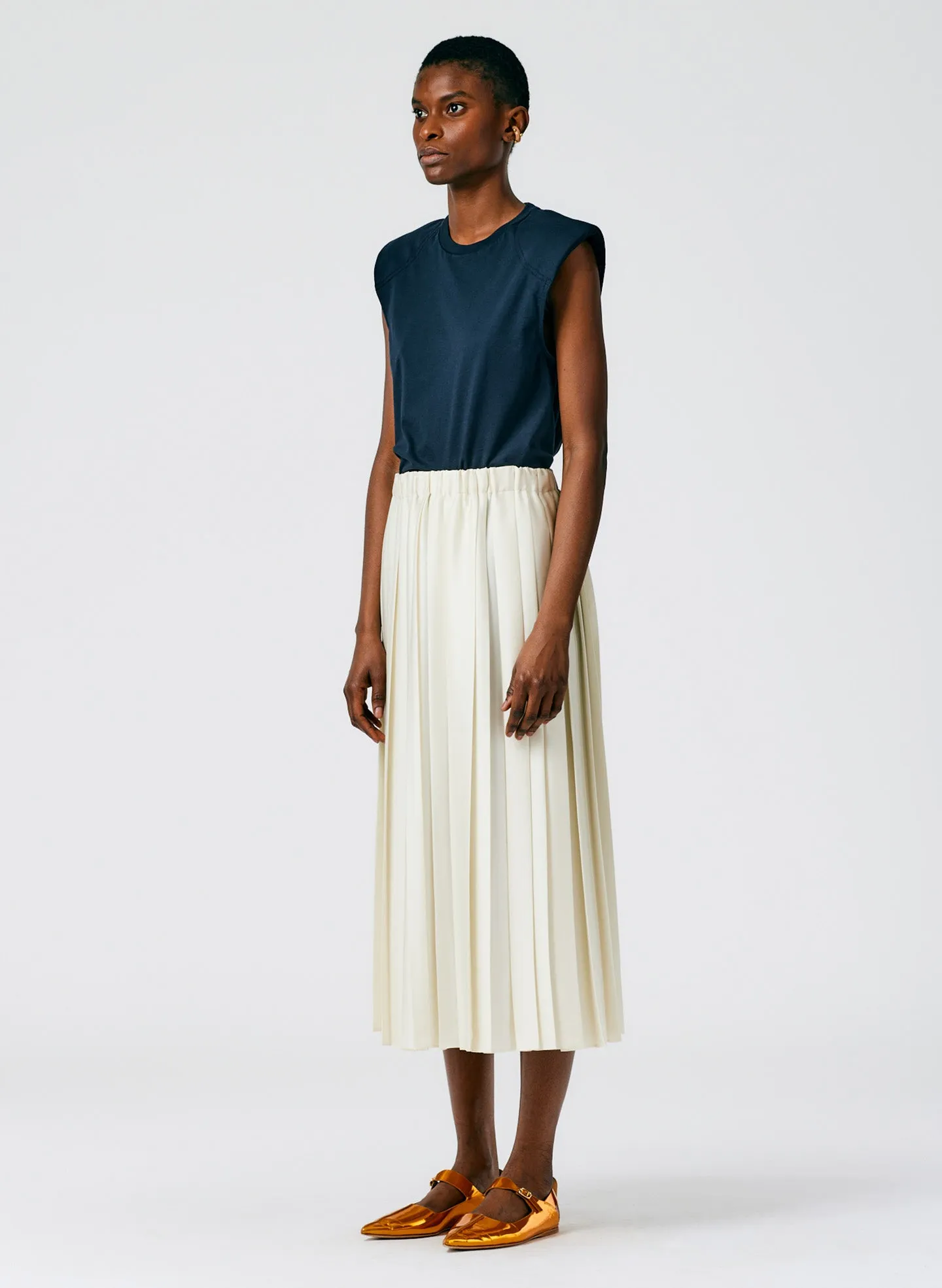 Feather Weight Pleated Pull On Skirt