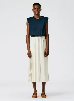 Feather Weight Pleated Pull On Skirt