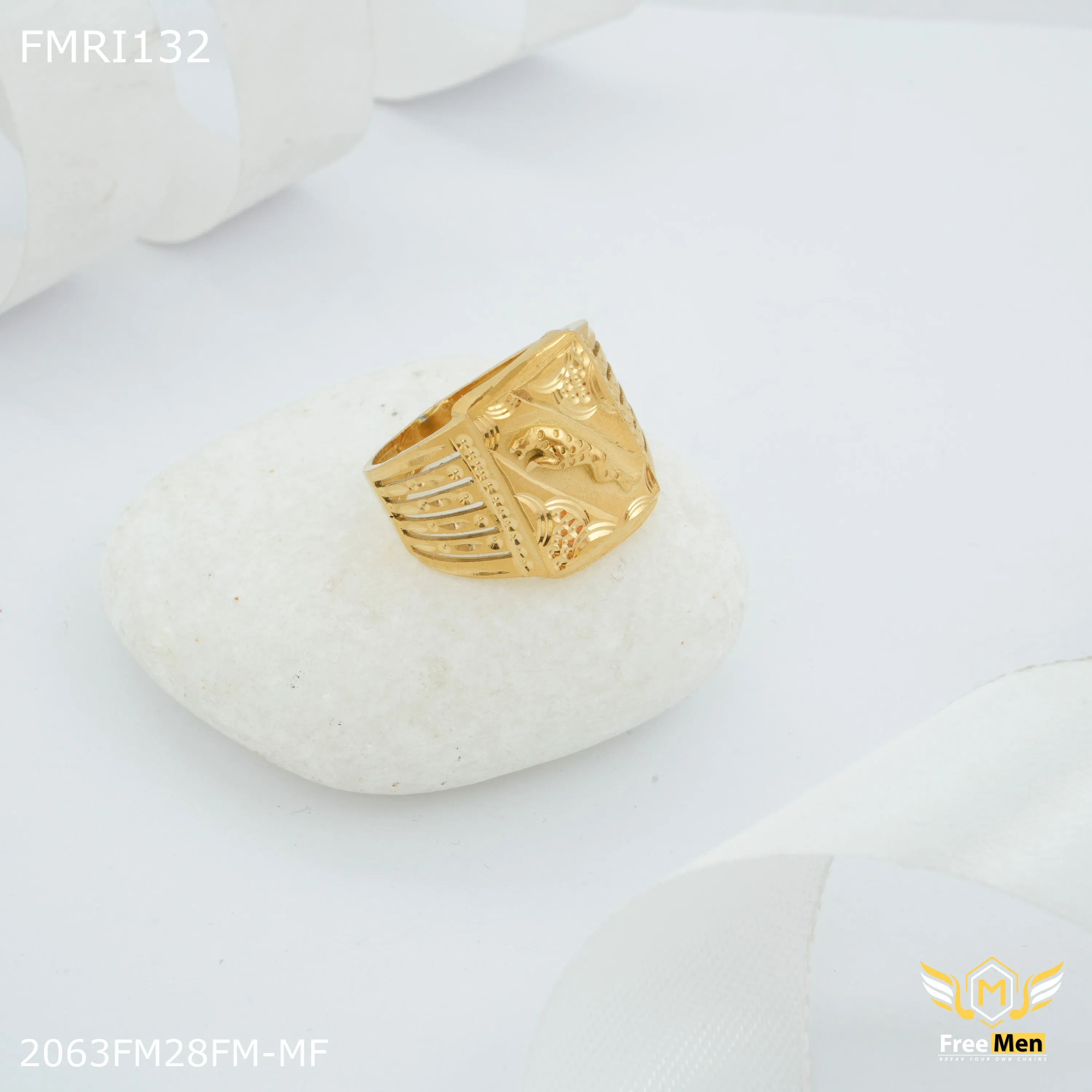 Freeme Jaguar Golden ring for men - FMRI132