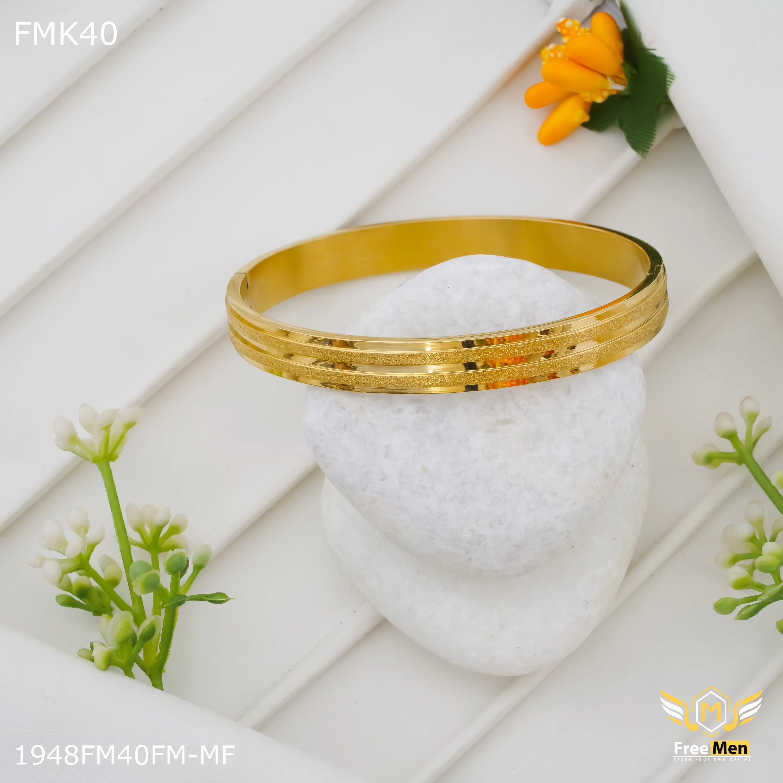 FreeMen golden shining kada for Men FMK40