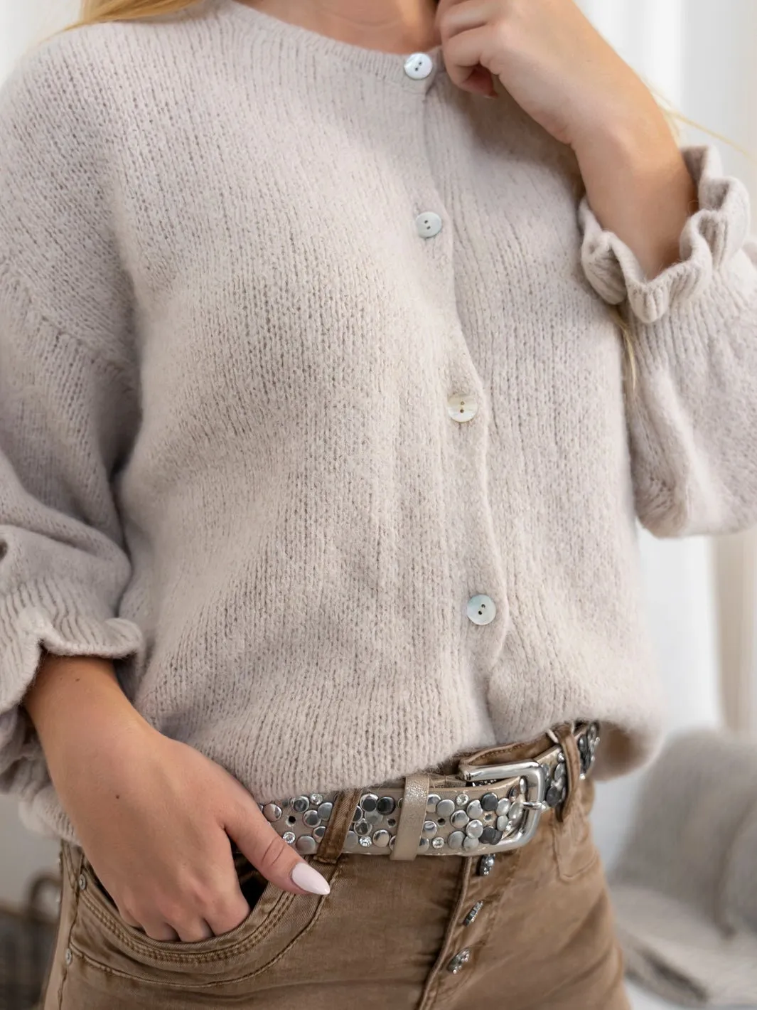 Elegant Beige Knit Sweater by Marta du Chateau - Juliana Collection