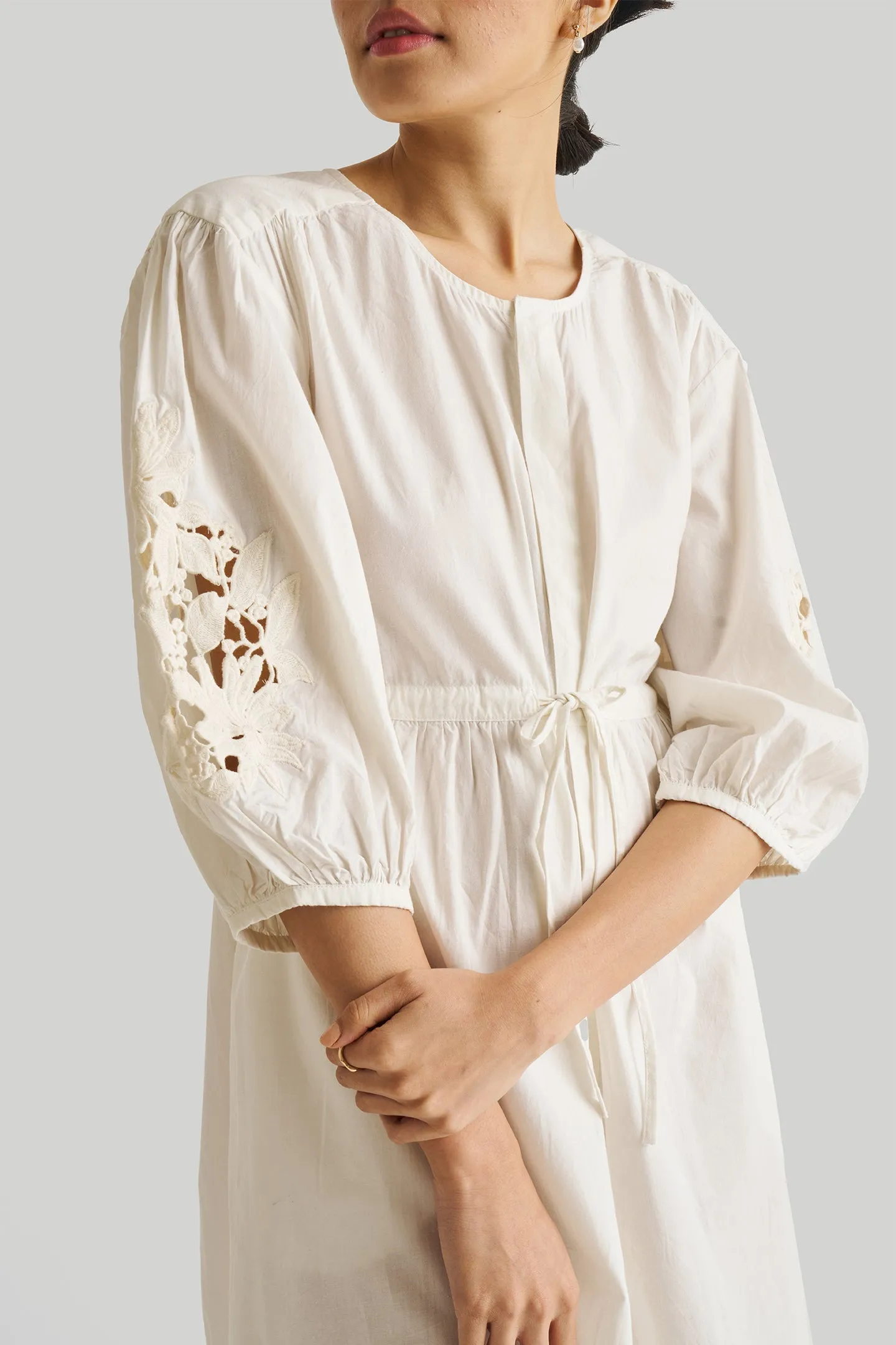 Reistor Shirt Dress with Balloon Sleeves in White