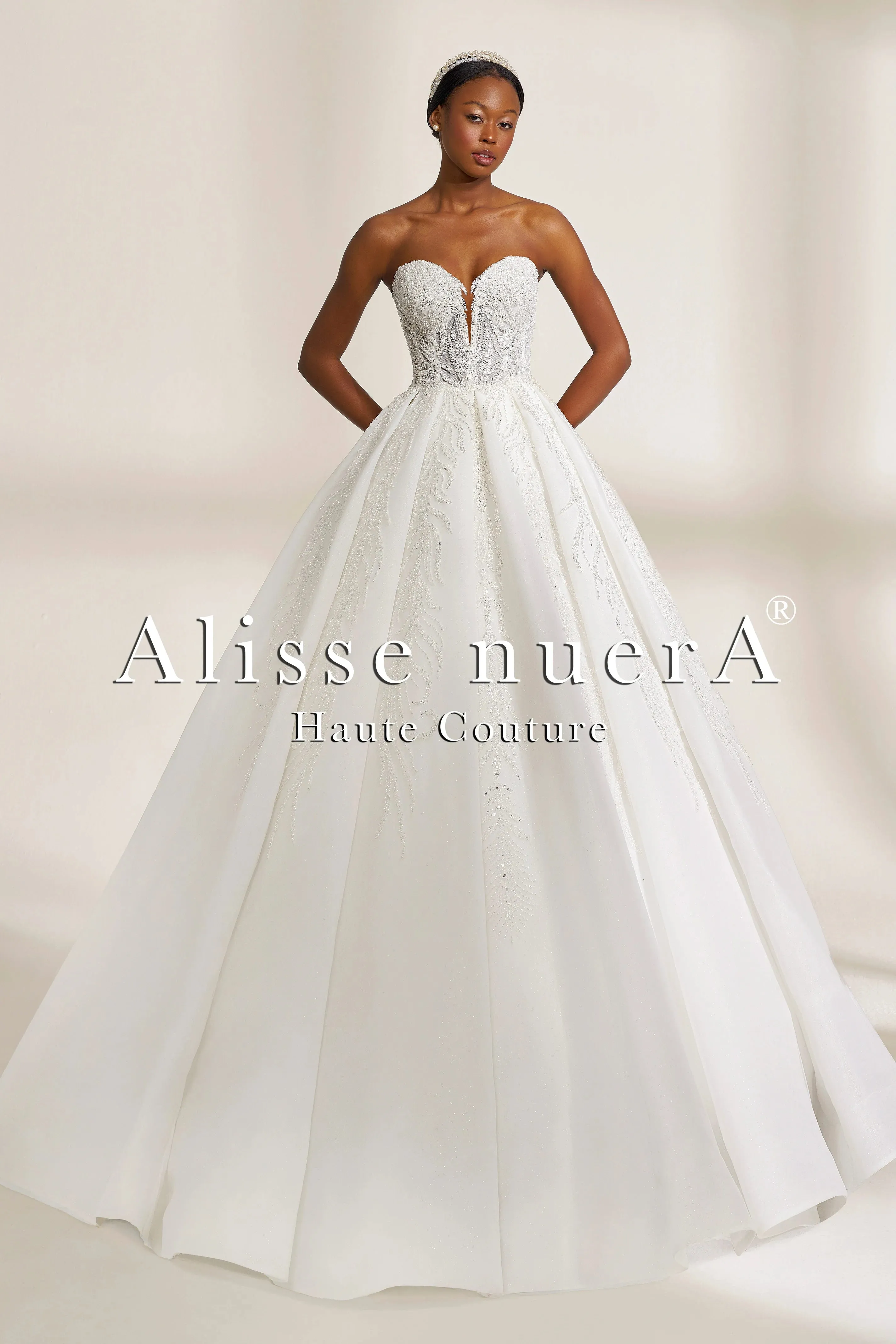 Strapless Sweetheart A-Line Wedding Dress with Long Train